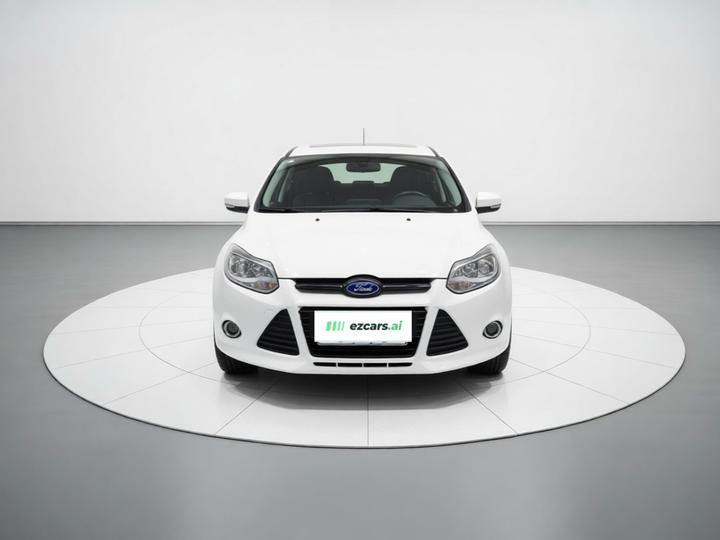 Focus 2012 Hatchback 1.6L AT photo 2