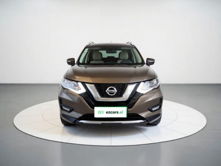 X-Trail 2017 2.0L CVT Comfort 2WD photo 2