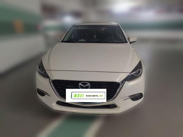 3 Axela 2017 Hatchback 2.0L AT Luxury China V photo 2