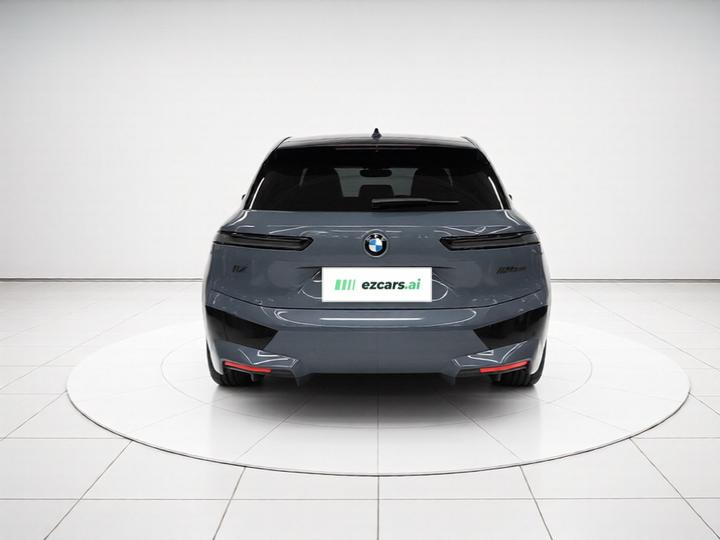 iX 2023 Facelift M60 photo 3