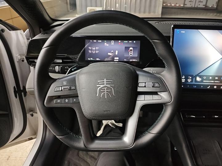 Qin L 2025 EV 545KM photo 6