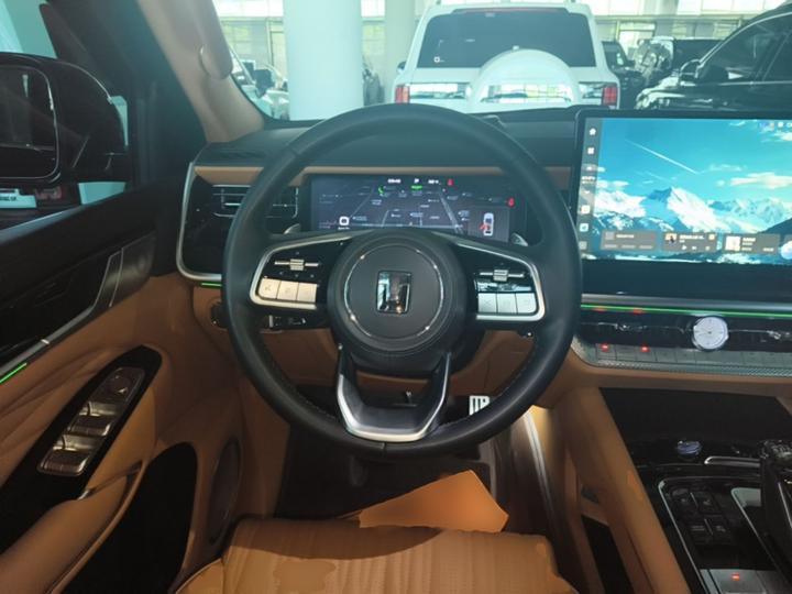 500 EV 2024 Hi4-T photo 2