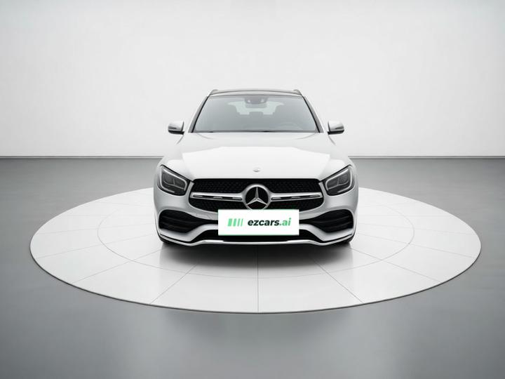 GLC 2022 Facelift GLC 300 L 4MATIC Luxury photo 2
