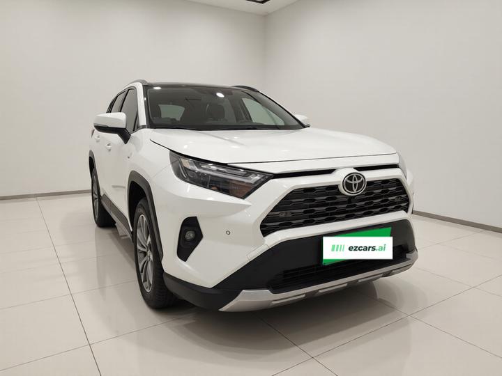 RAV4 2024 2.0L CVT RWD Plus photo 3