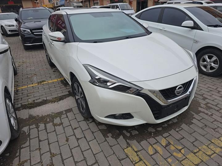2016 1.6L CVT photo 3