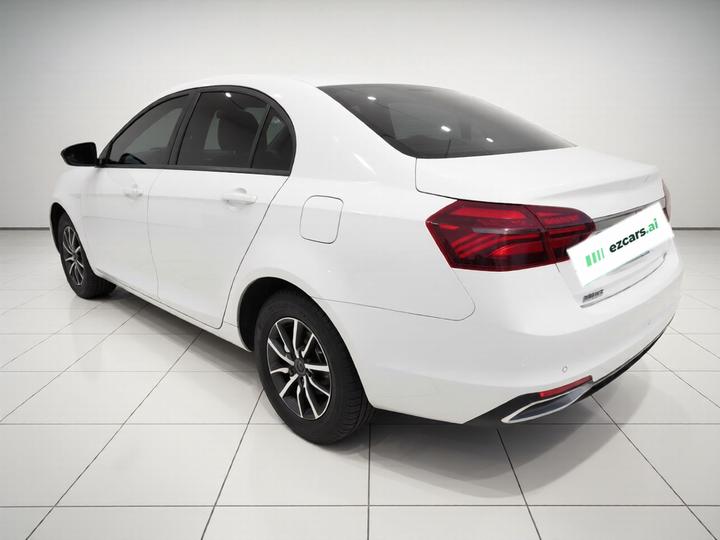 Emgrand 2019 1.5L CVT Luxury China VI photo 4