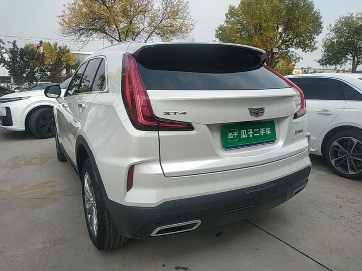 XT4 2024 28T RWD Luxury photo 4