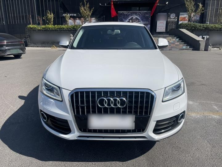 Q5 2017 Plus 40 TFSI Tech photo 2