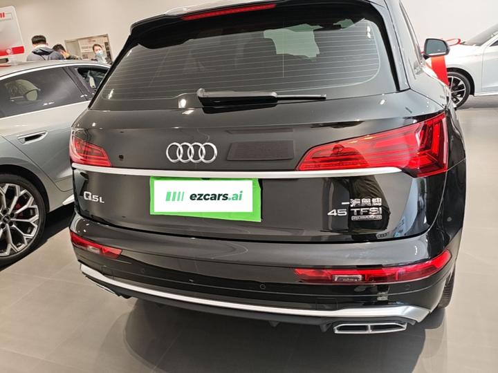 Q5L 2022 45T Luxury Dynamic photo 5