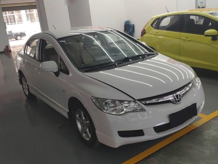 CiiMO 2015 1.8L AT Comfort photo 3