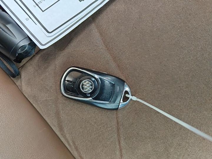 Regal 2019 20T Elite China VI photo 8
