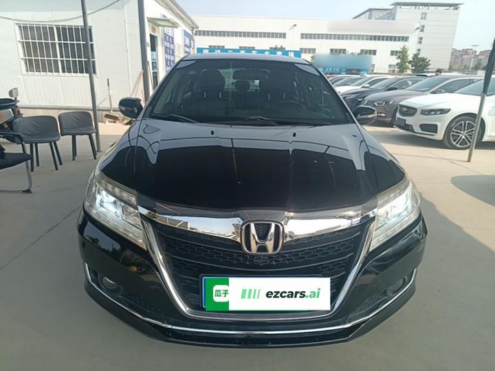 Crider 2016 1.8L CVT Luxury photo 2