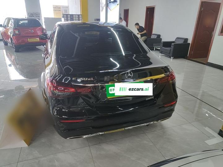 E-Class EV 2023 E 350 e L PHEV Sport photo 3