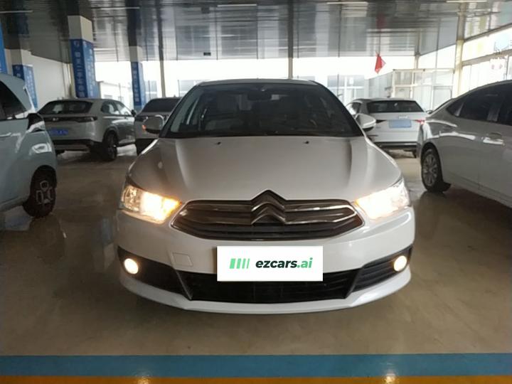 2016 Classic Sedan 1.6L AT photo 2