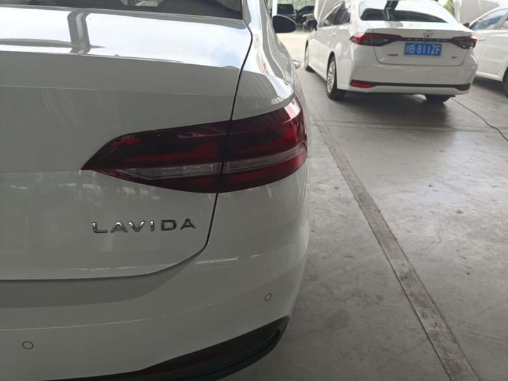 Lavida 2023 1.5L AT photo 7