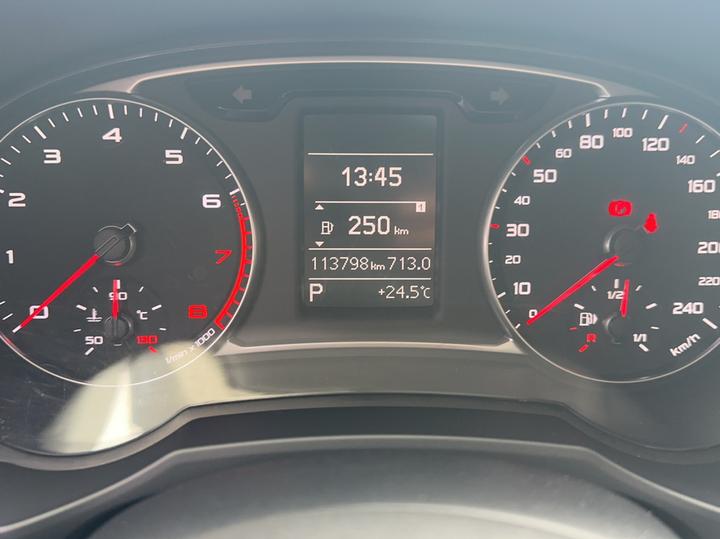 A1 2014 30 TFSI Sportback Tech photo 6