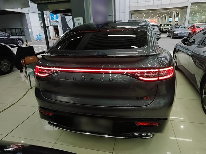 HIMA Luxeed R7 2024 EV 802km Max photo 3