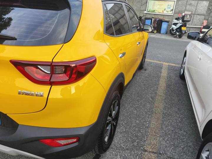 Stonic 2021 1.4L CVT photo 7