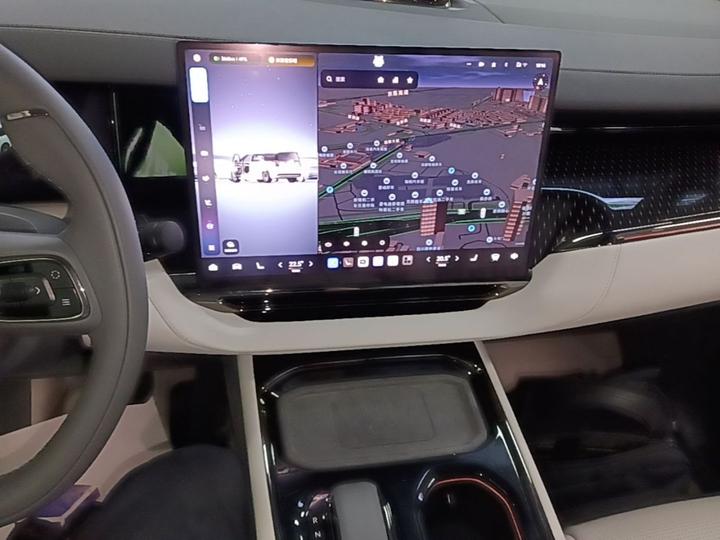 009 2024 7-Seater 108kWh photo 8