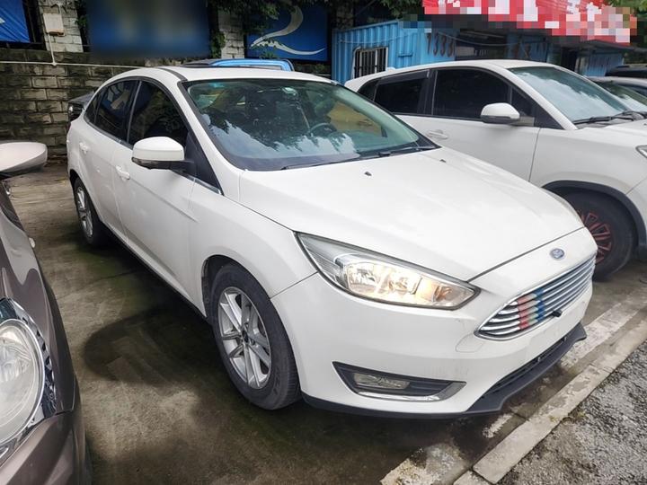 Focus 2017 Sedan EcoBoost 180 AT Elite photo 3