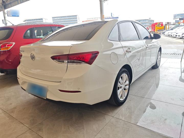 Excelle 2021 Facelift Classic 1.5L AT Elite photo 4