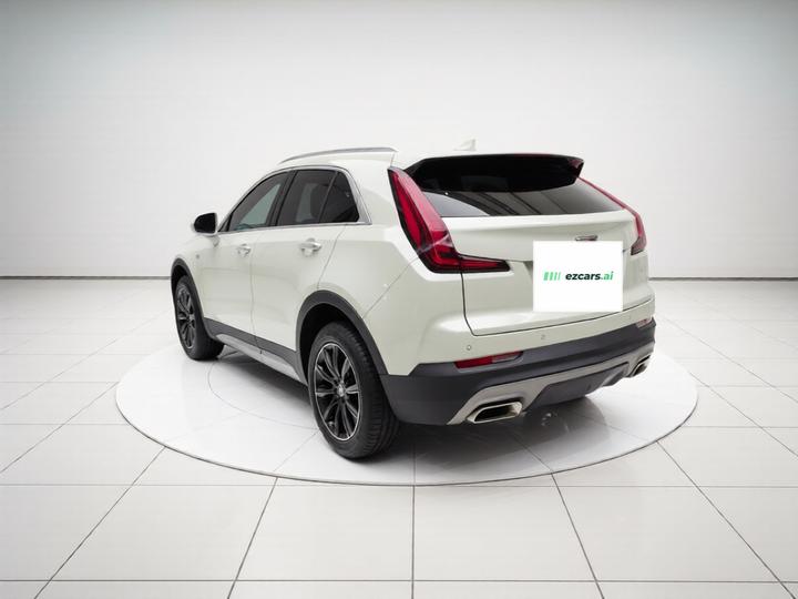 XT4 2020 Facelift 28T RWD Leading photo 4