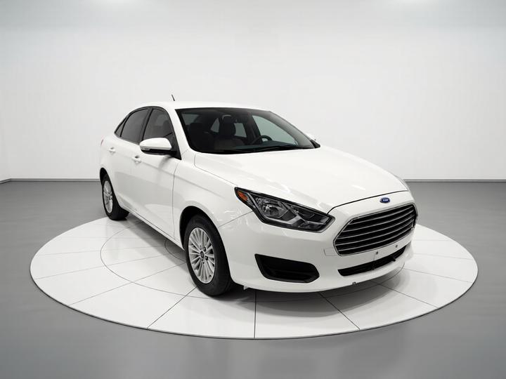 Escort 2017 Facelift 1.5L AT Comfort photo 3