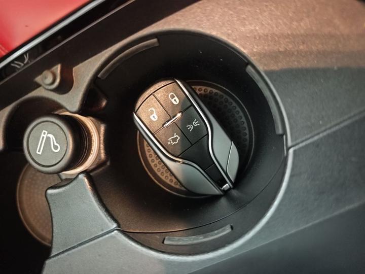 Levante 2016 3.0T Standard photo 8