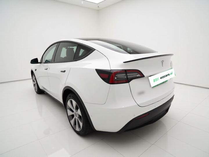 Model Y 2021 Standard Range RWD photo 4
