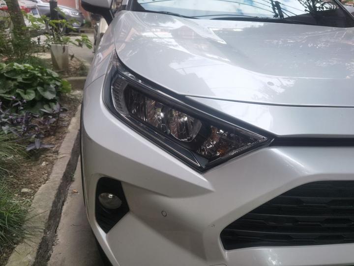 RAV4 2022 2.0L CVT RWD Plus photo 7
