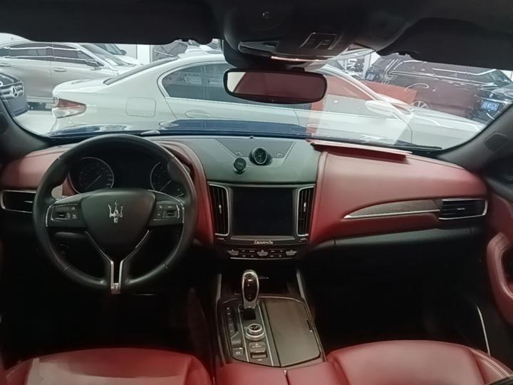 Levante 2016 3.0T Standard photo 5