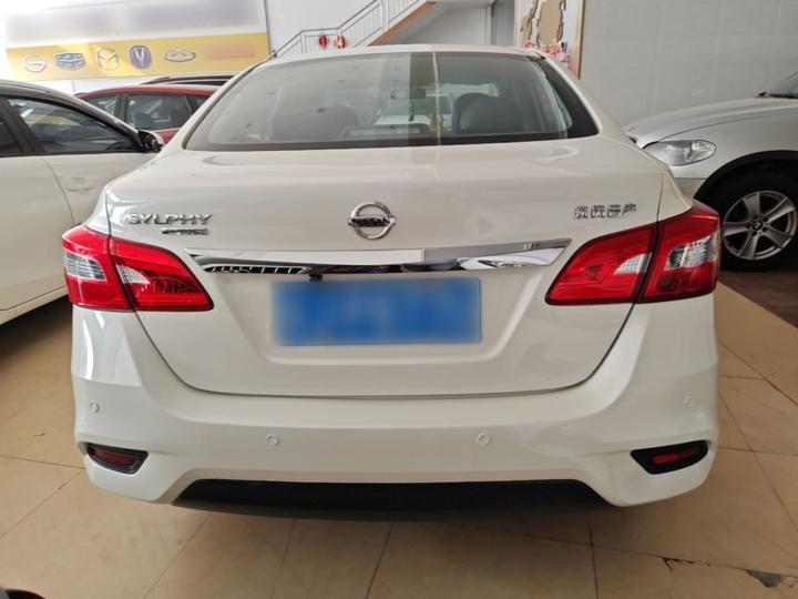 Sylphy 2022 Classic 1.6XE CVT Comfort photo 3