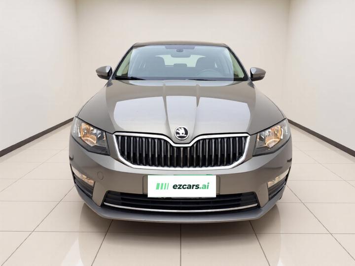 Octavia 2017 1.6L AT photo 2
