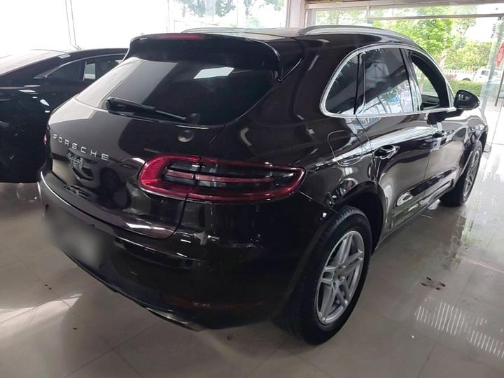 2014 Macan 2.0T photo 4