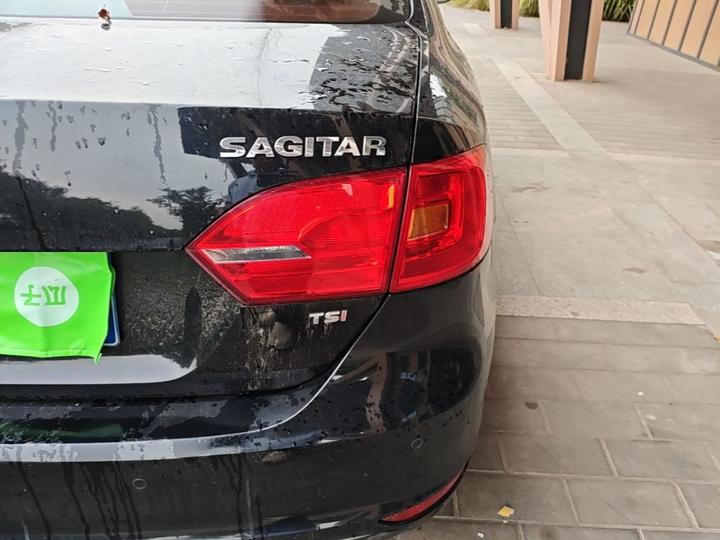 Sagitar 2014 Facelift 1.4TSI AT Luxury photo 7
