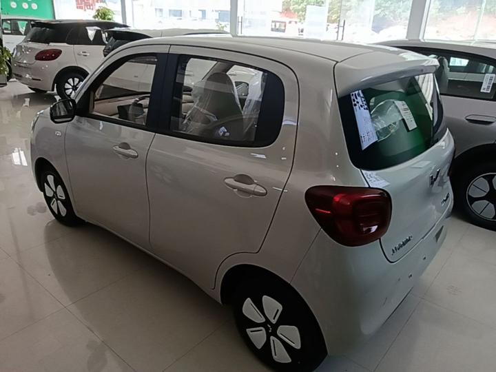 Hongguang MINIEV 2025 4th Gen 4-Door Advanced photo 4