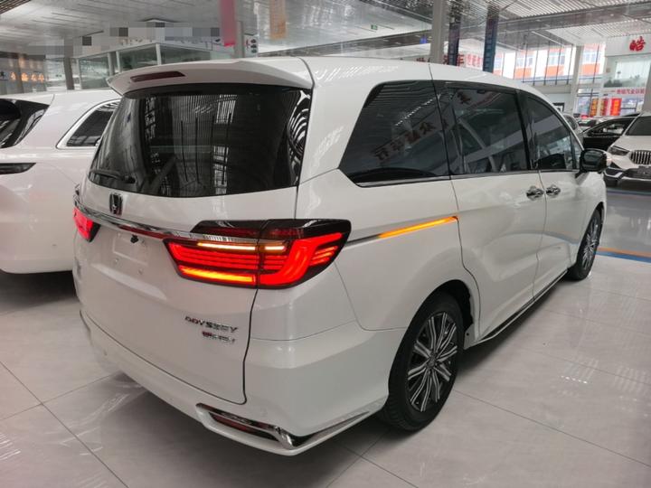 Odyssey 2022 2.0L e:HEV Enjoy photo 4