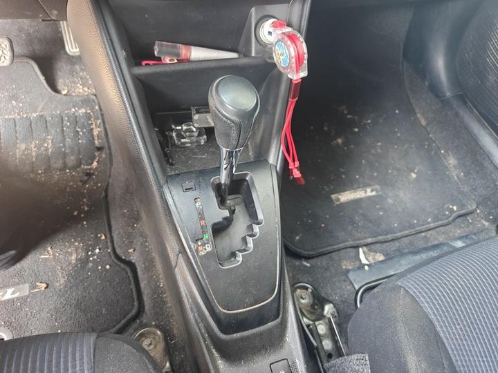 YARiS L 2021 1.5L CVT Leading photo 6