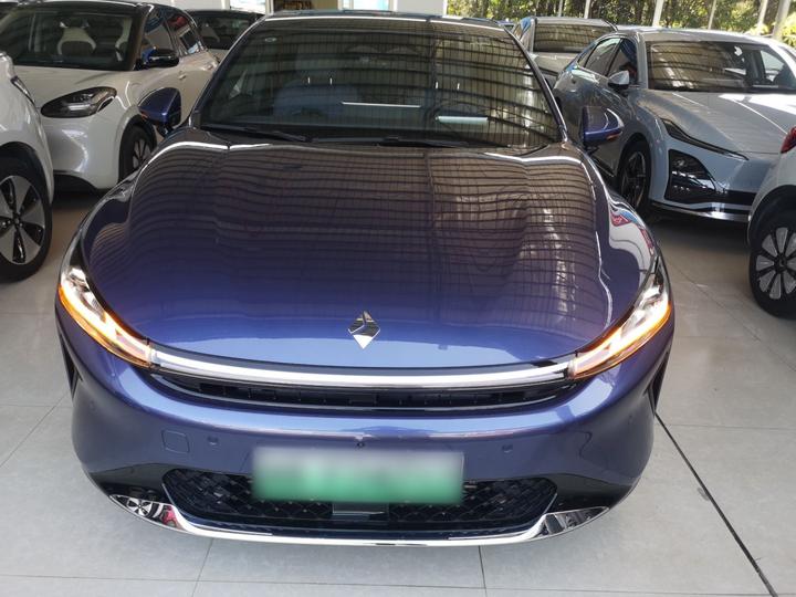 2025 140km Luxury photo 2