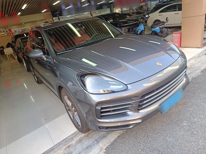 2019 Cayenne 3.0T photo 3