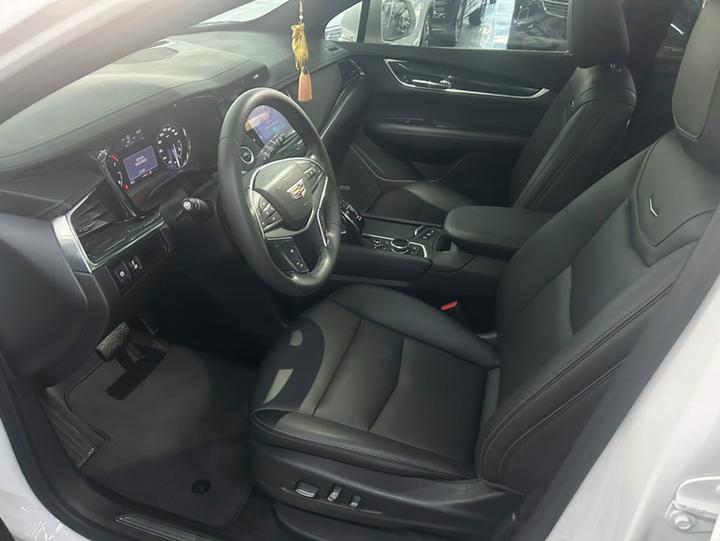 XT5 2022 2.0T AWD Luxury photo 6