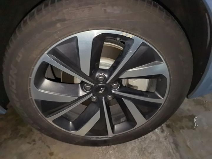 Li Auto ONE 2021 EREV 6-Seater photo 8