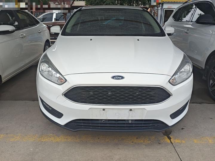 Focus 2017 Hatchback 1.6L AT Comfort photo 2