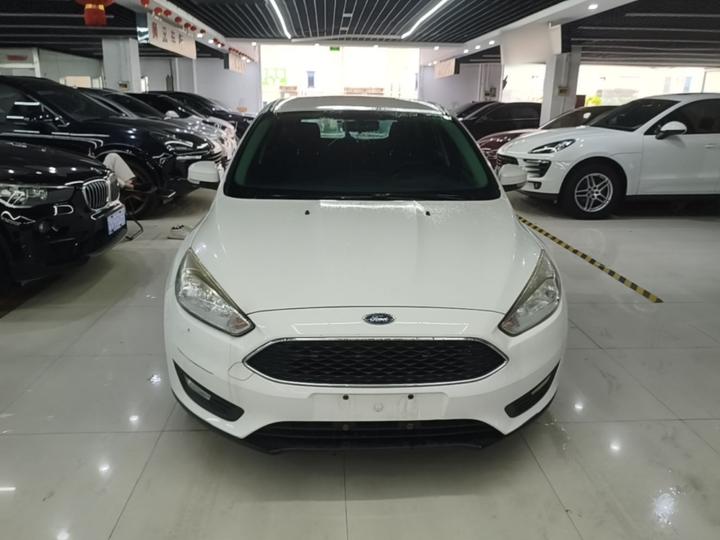 Focus 2017 Hatchback 1.6L AT Comfort photo 2