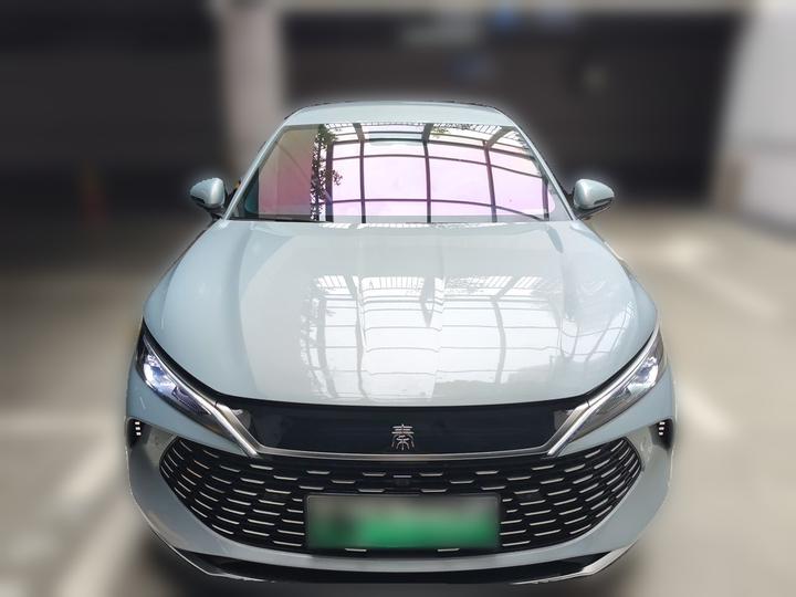 Qin L 2025 DM-i ADAS 80KM Leading photo 2