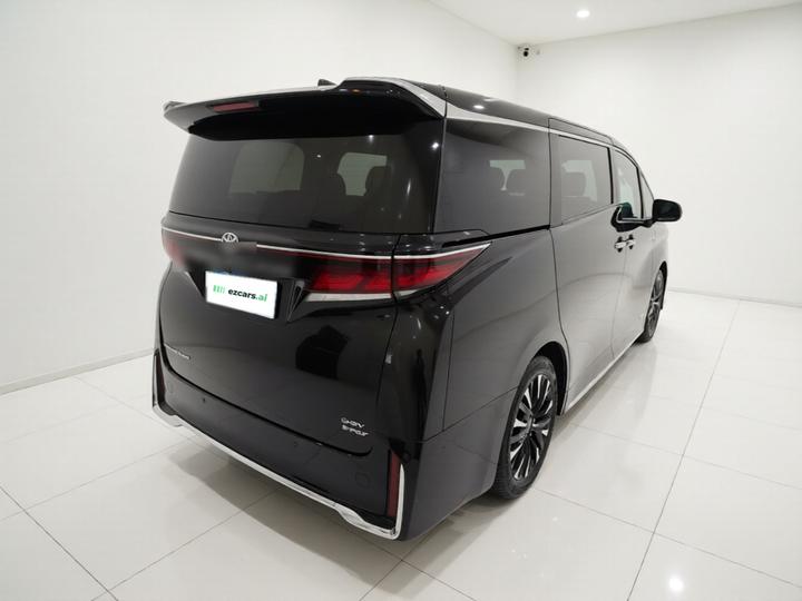 2024 Crown Hybrid 2.5L Supreme Executive photo 4