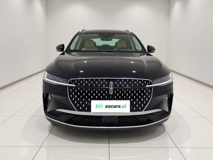 Nautilus 2023 2.0T AWD photo 2
