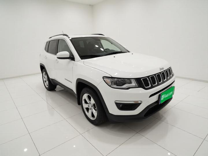 Compass 2019 200T AT photo 3
