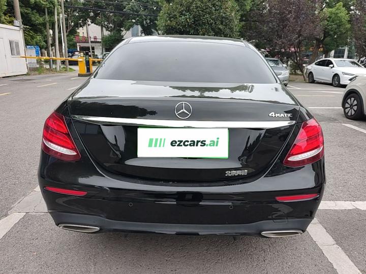 E-Class 2017 E 200 Sport 4MATIC photo 3