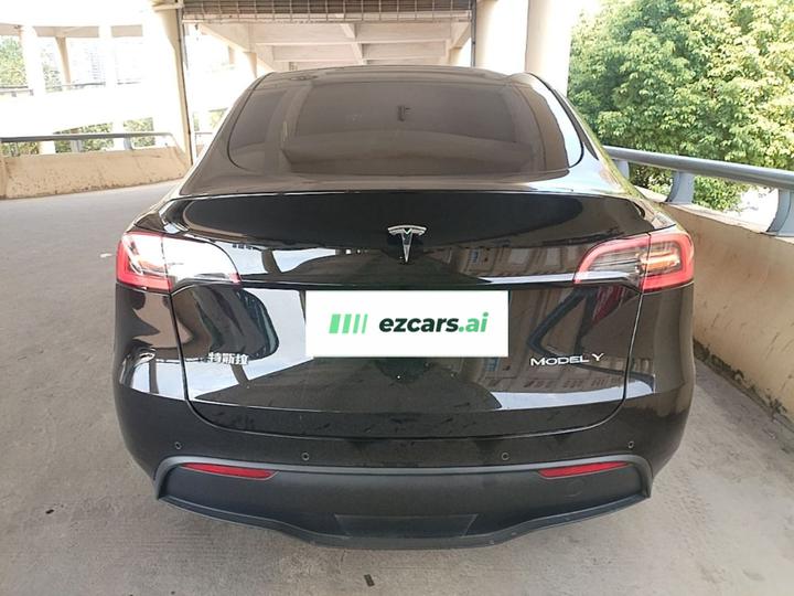 Model Y 2022 RWD photo 3
